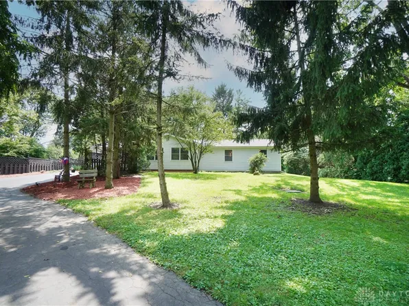 3153 Chillicothe St, Bowersville, OH 45307
