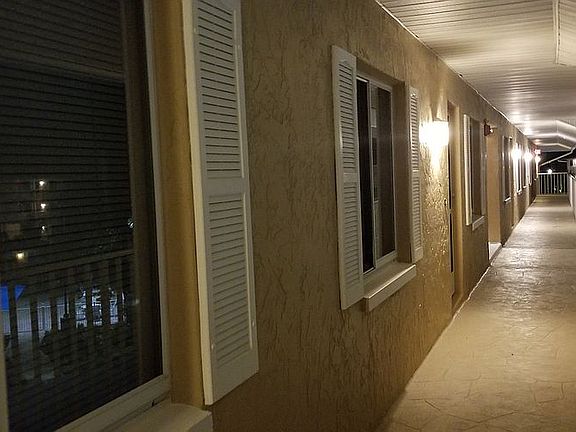 3rd image of 3021 Sandpiper Bay Cir #302