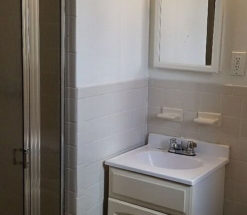3rd image of 11911 28th Ave APT 3