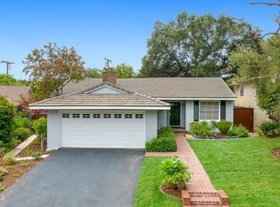 384 Knight Way, La Canada Flintridge, CA 91011