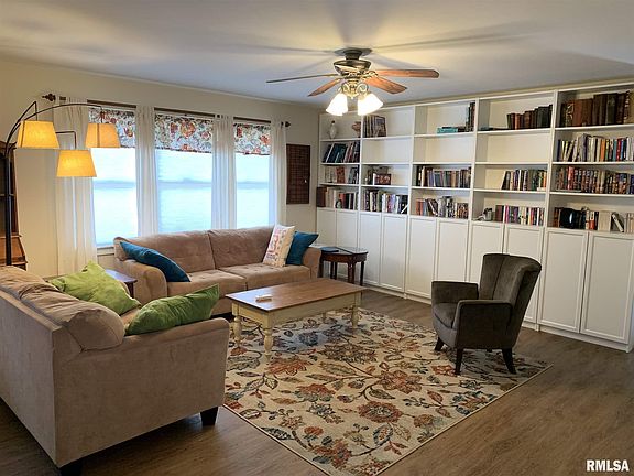 2nd image of 110 Thomas Dr