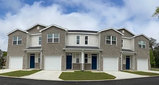 1001 Grace Ln