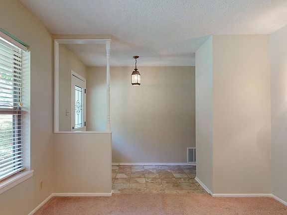 3rd image of 6007 Oak Flat Ave