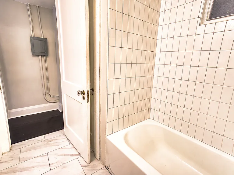 4015 N Seminole Ave #6 — Photo 27