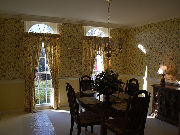 DINNING ROOM