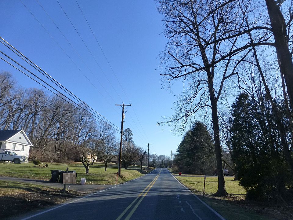 2nd image of 766 Geigertown Rd