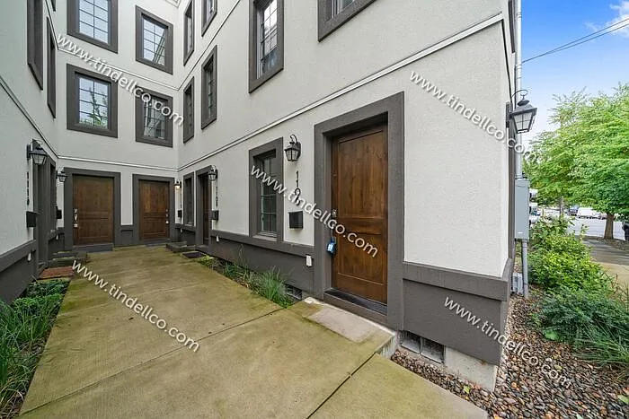 1108 SE Lincoln St #1108 — Photo 1