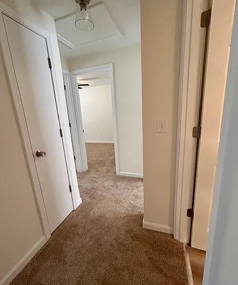 122 Hillwood Ct — Photo 11