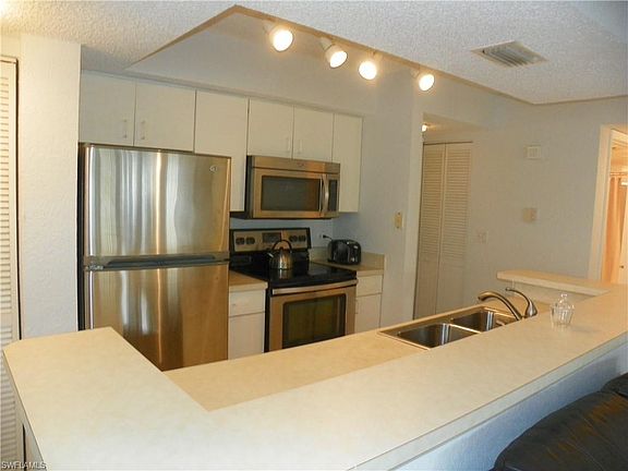 5th image of 8851 Colonnades Ct W APT 117