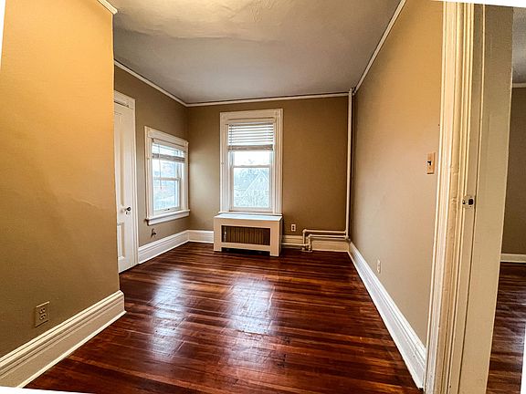 3rd image of 107 Woodland Ave #2