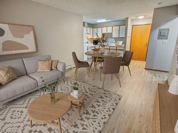 1910 Roosevelt Dr Unit 33, Northfield, MN 55057