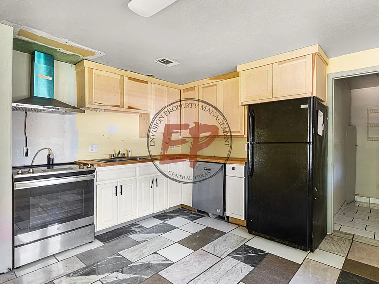 126 Lilly Ln — Photo 5