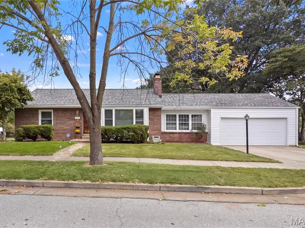 1252 Liggett Ave, Saint Louis, MO 63126