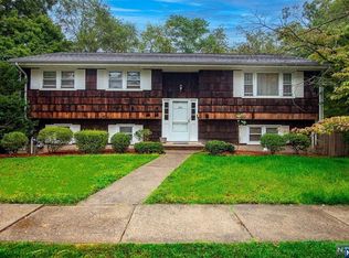 221 Hasbrouck Ave, Emerson, NJ 07630