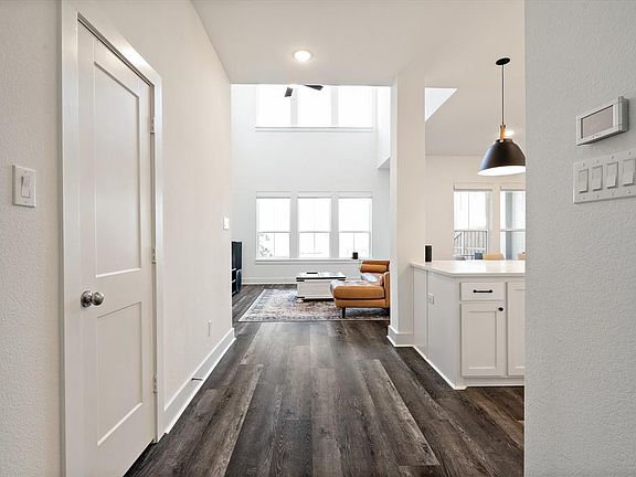 3rd image of 2053 White Grove Dr