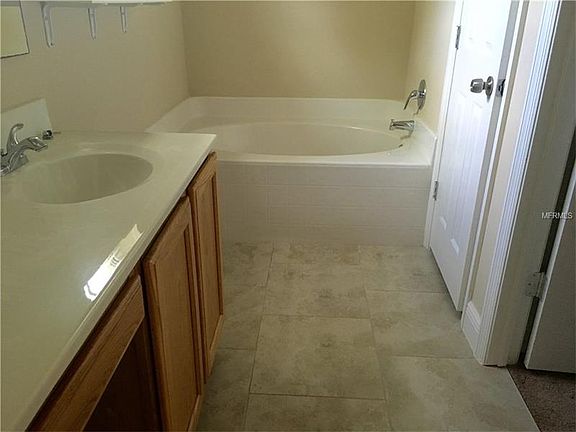 5th image of 5545 Sycamore Canyon Dr