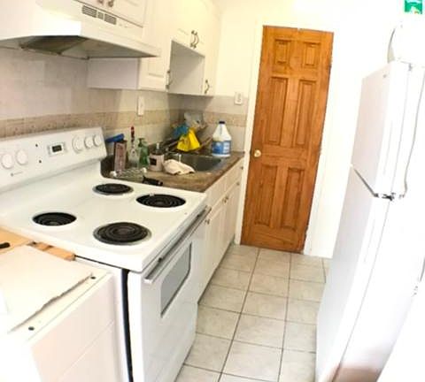 4th image of 2044 26th St #2
