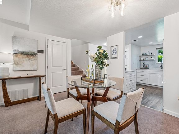 5th image of 1814 Wildbrook Ct APT C
