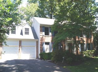 17091 Briardale Rd, Derwood, MD 20855