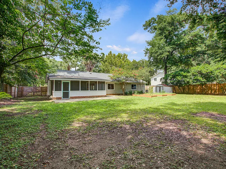 1307 Bob White Dr — Photo 20