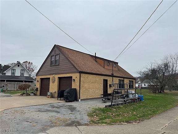 3rd image of 123 Church Ave SE