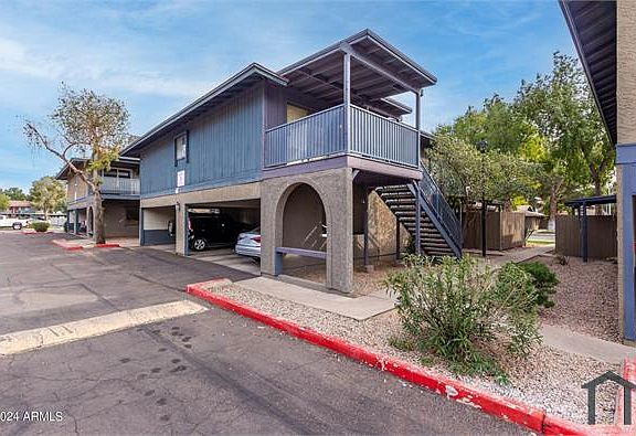2nd image of 286 W Palomino Dr Unit 12