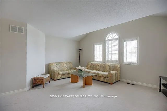 15 Dragonfly Ave — Photo 10