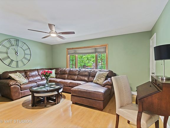 2nd image of 421 Edgewood Pl #2