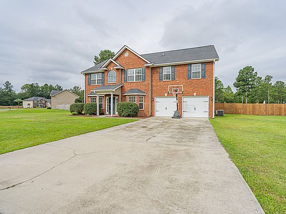 2nd image of 279 Briarcrest Dr NE
