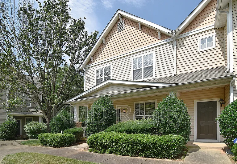 11315 Dundarrach Ln — Photo 2