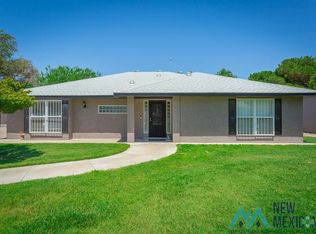 11 Robins Nest Pl, Roswell, NM 88201