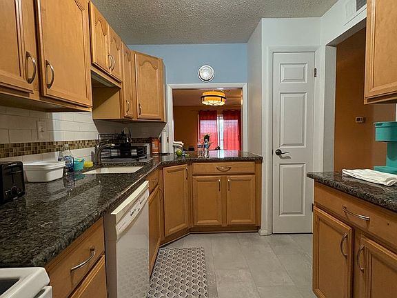 3rd image of 1233 Guelbreth Ln APT 108