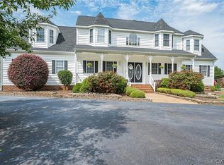 825 Mountshire Ter, Chester, VA 23836