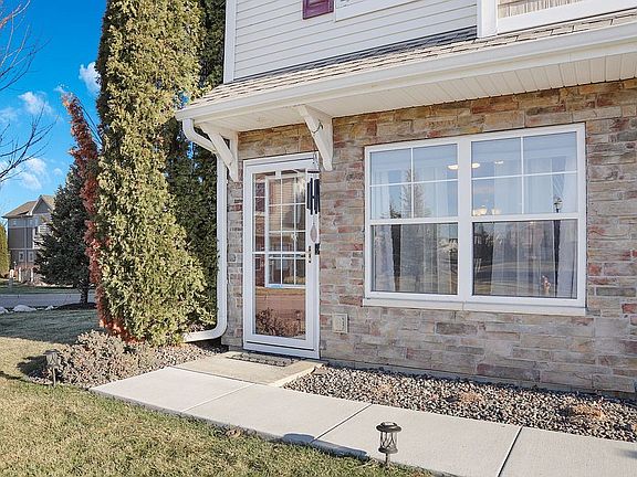 3rd image of 15293 60th Ave N