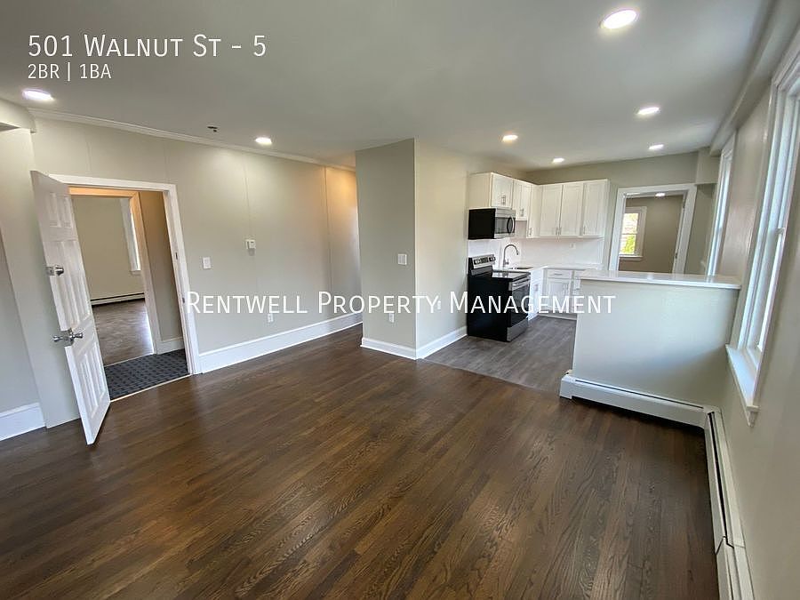 1st image of 501 Walnut St APT 5
