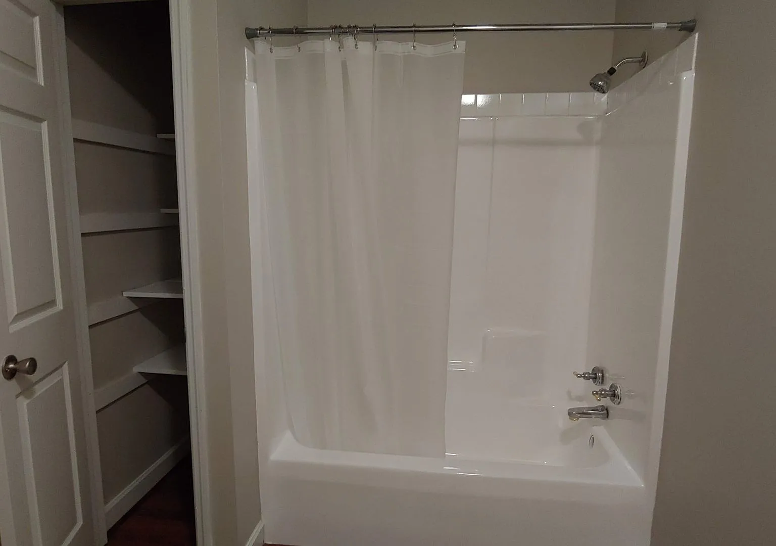 lexington garden apartments — Photo 4