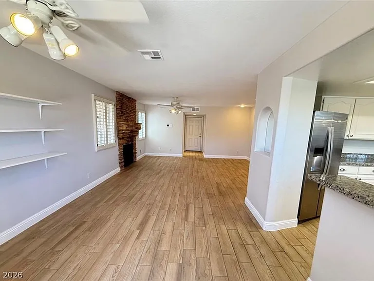 32 Sandwedge Dr — Photo 9