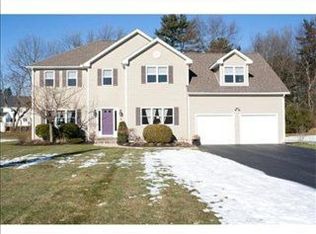 6 Rolling Meadow Dr, Millis, MA 02054