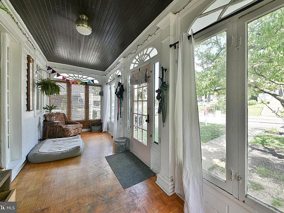 5th image of 1716 Webster Ave