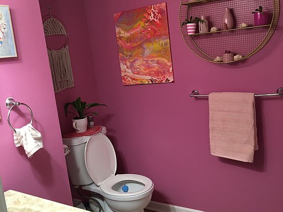 3rd image of 117 Chapin St #2