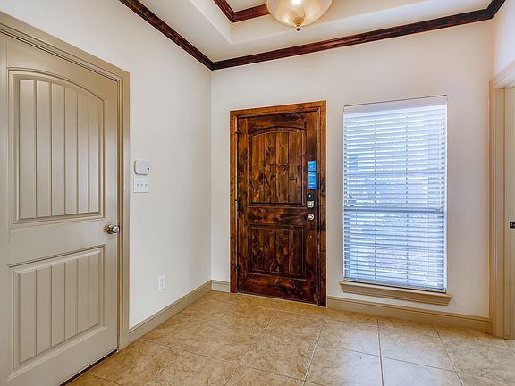 3rd image of 2100 Sundown Dr