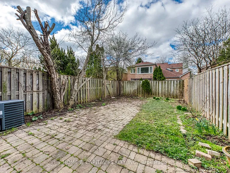 1210 Leewood Dr — Photo 39