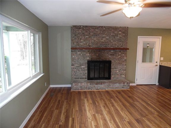 4th image of 120 Cynthia Ave