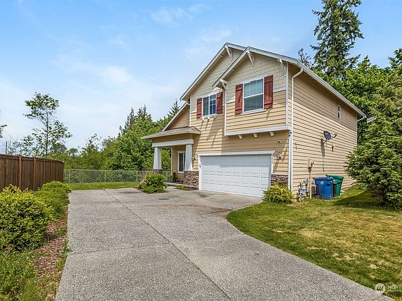 2nd image of 8235 81st Drive NE