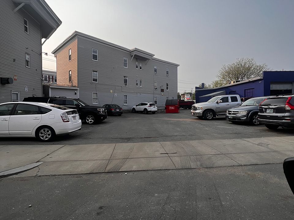 Building Photo 3