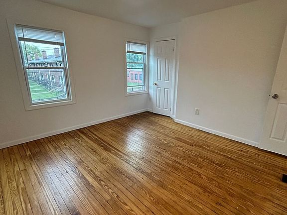 2nd image of 1292 Washington Ave Floor 2