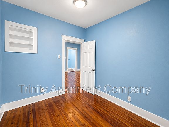 5th image of 621 High St SE APT A