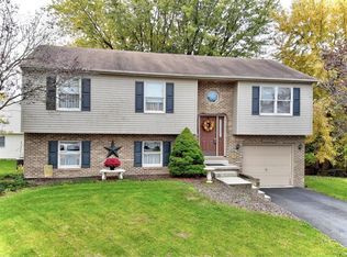 43 Pine Ridge Ct, Enola, PA 17025