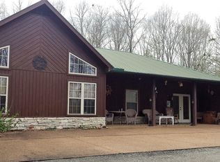 667 Burns Hill Rd, Lobelville, TN 37097