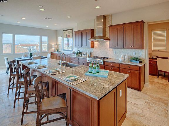 4th image of 4860 Viento Ct